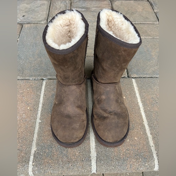 UGG Chocolate Brown Sheepskin Boots - Picture 1 of 13